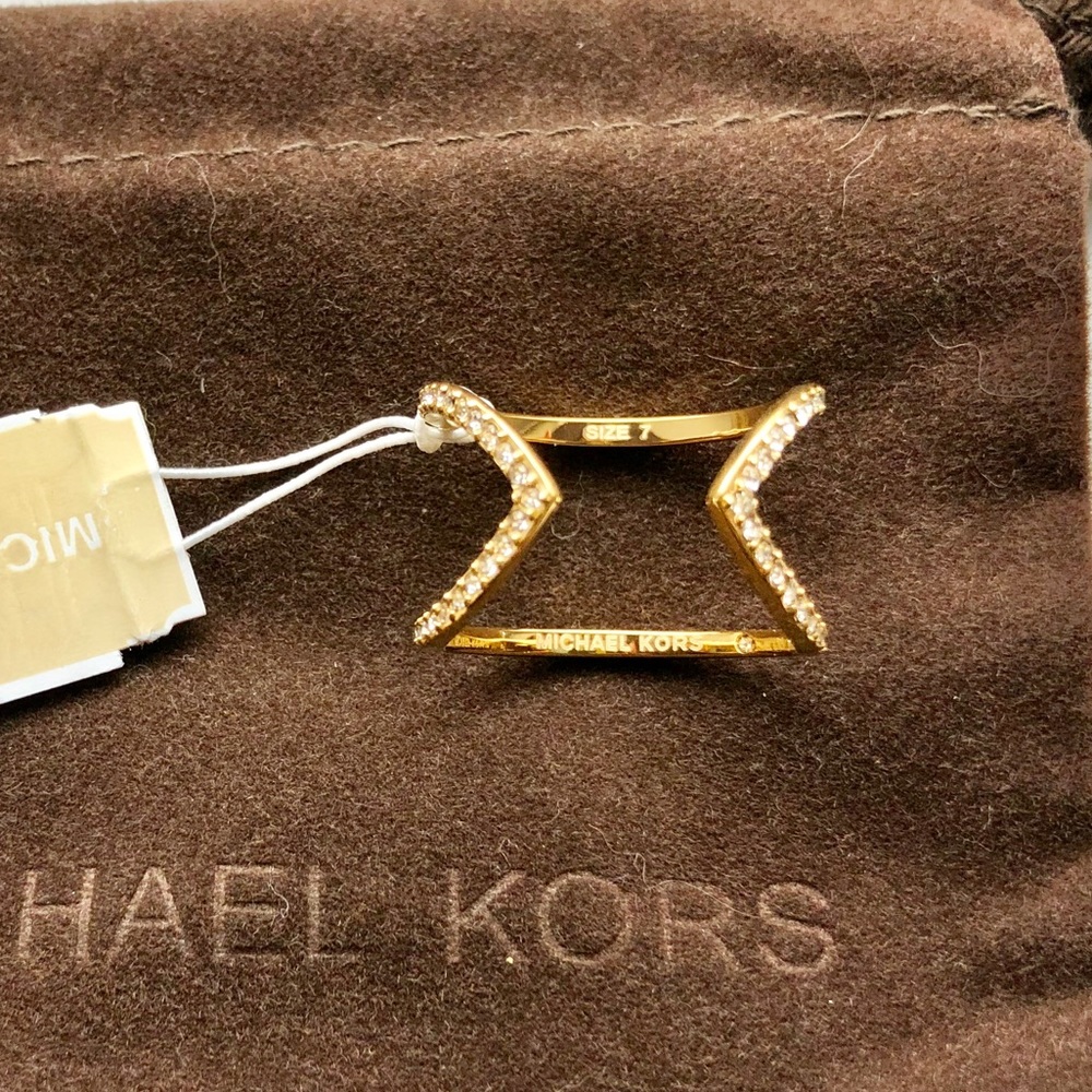 NWT Michael Kors Gold Tone Pave Open Arrow Ring - Picture 2 of 6